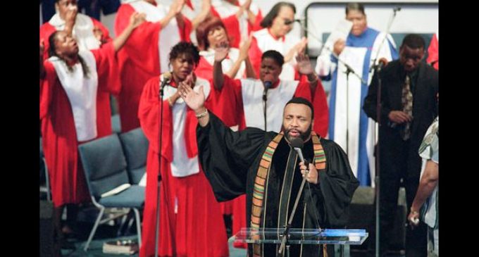 Legendary gospel icon Andrae Crouch dies at 72