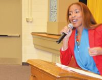 Actress speaks at Carver