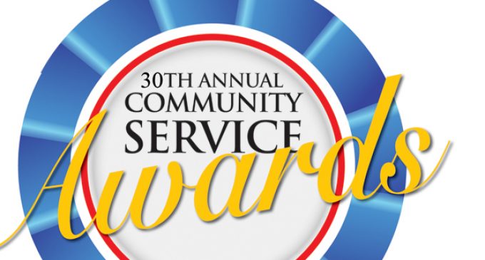 Chronicle Gives Service Awards to Community Leaders