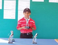 Younger golfer wins his division