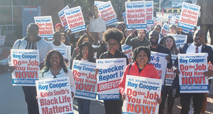 Students urge Cooper to free Kalvin Michael Smith 