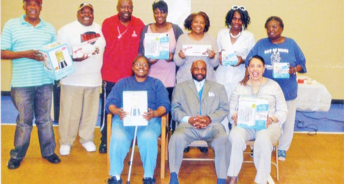 Recreation center honors mothers