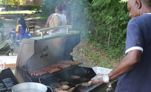 Fellowship and food: Church holds a service without walls to reach community