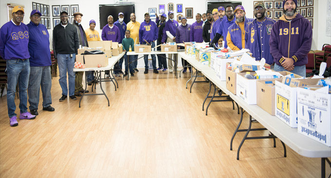 Psi Phi Chapter provides Thanksgiving dinners for 25 families