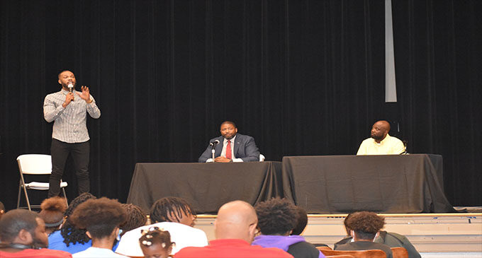 Youth Empowerment Program panel offers advice on common issues to students