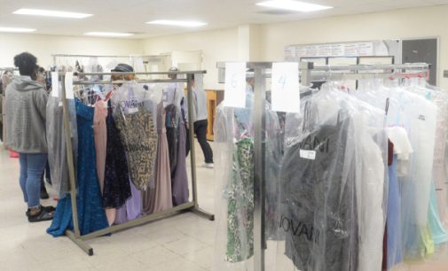 Miss America holds second annual  Prom Gown Giveaway