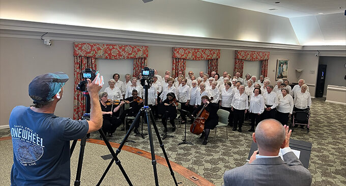 Arbor Acres award-winning show choir demonstrates music’s impact on old adults well-being